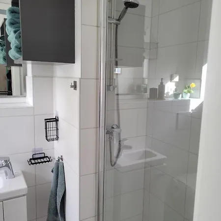 Lin's Place - Private With Bath Near Fair Privat bolig Hannover
