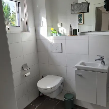 בית אירוח Lin's Place - Private With Bath Near Fair *